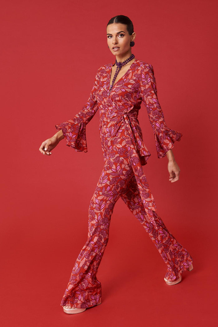 Pantalón Agatha Manila coral de Lady Pipa para invitada de boda.