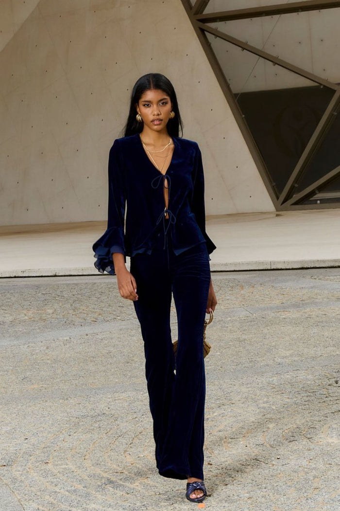 Blazer Danubio Marino de Lady Pipa para invitada de boda.