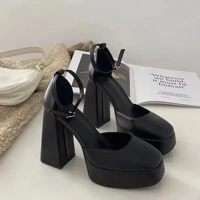 Black / 35