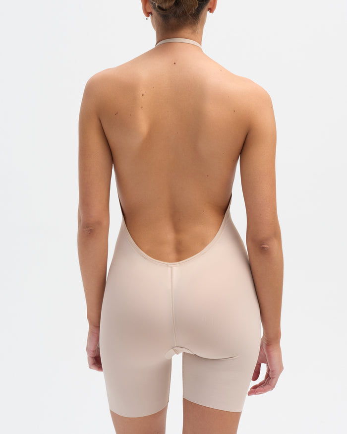 Body multiposición Nude de Lady Pipa para llevar bajo vestidos de invitada.