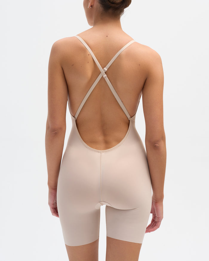 Body multiposición Nude de Lady Pipa para llevar bajo vestidos de invitada.