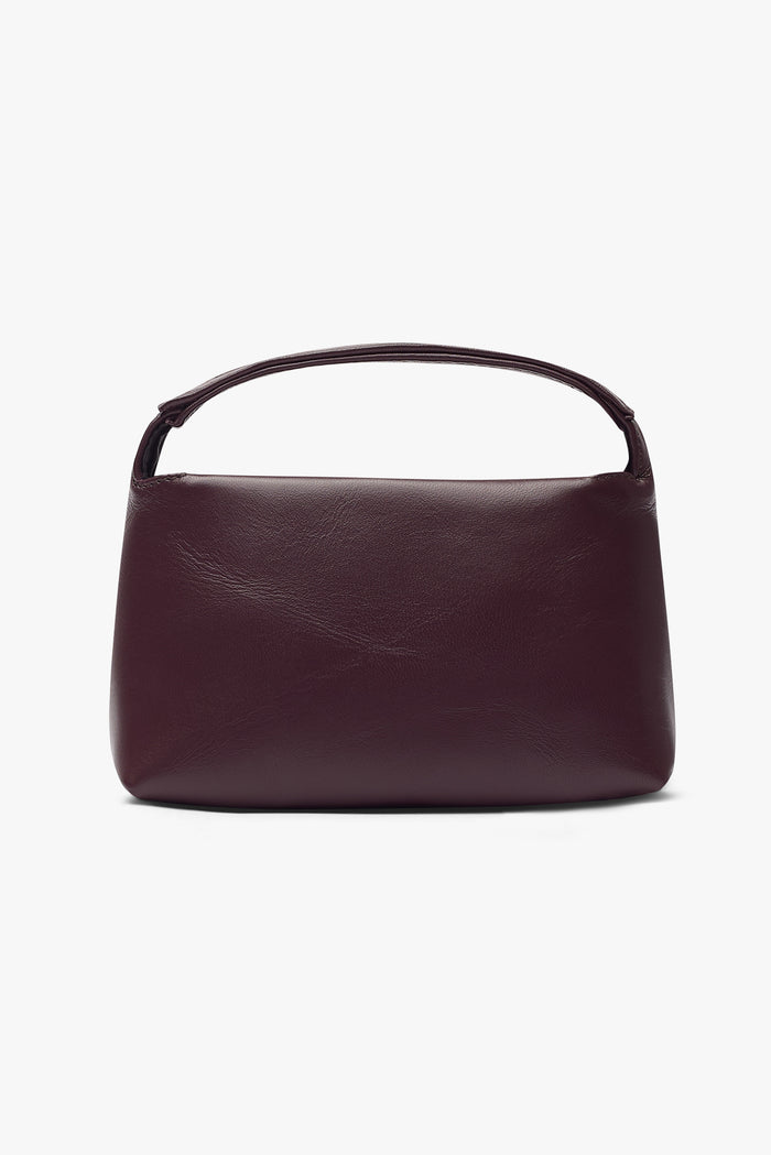 Bolso Sonora Berenjena de Lady Pipa para completar looks de invitada.