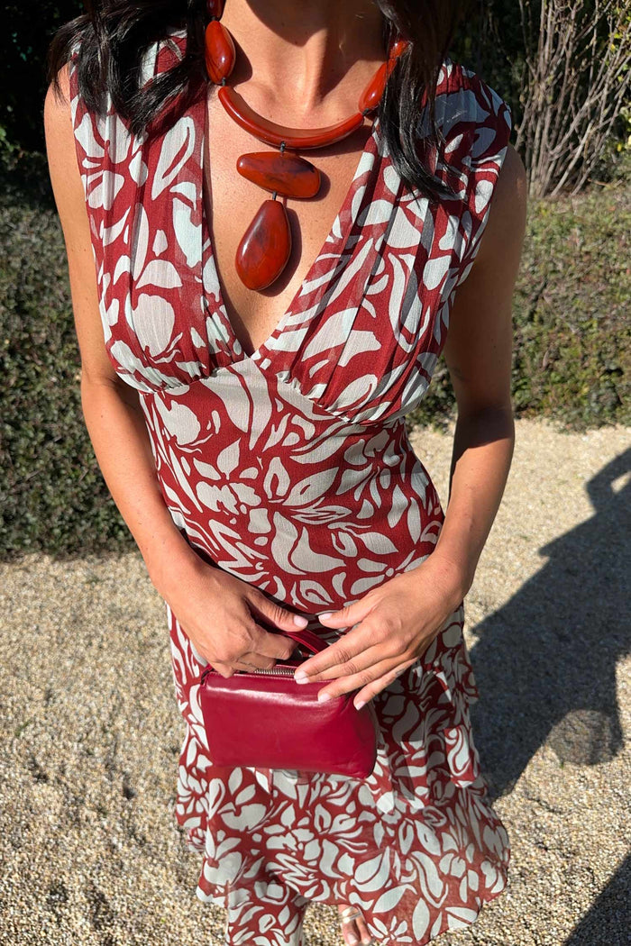 Bolso Sonora Burdeos de Lady Pipa para completar looks de invitada.
