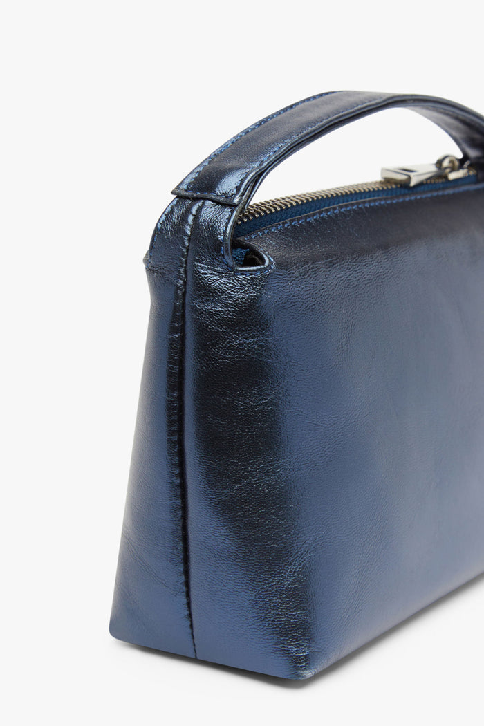 Bolso Sonora Cobalto de Lady Pipa para completar looks de invitada.