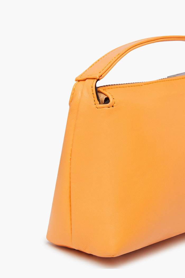 Bolso Sonora Melocotón de Lady Pipa para completar looks de invitada.