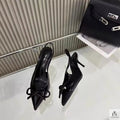 Black / 35