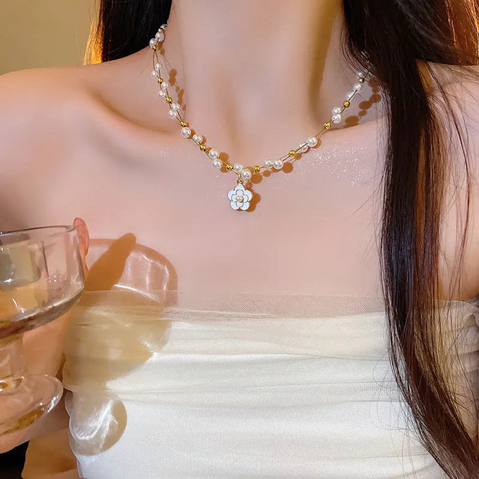 Camellia Pearl Necklace fashionnsio