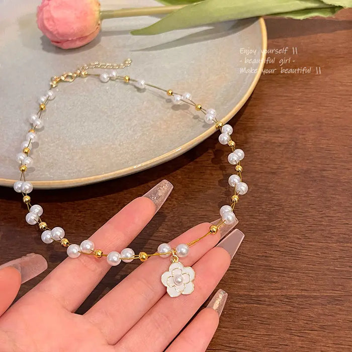 Camellia Pearl Necklace fashionnsio