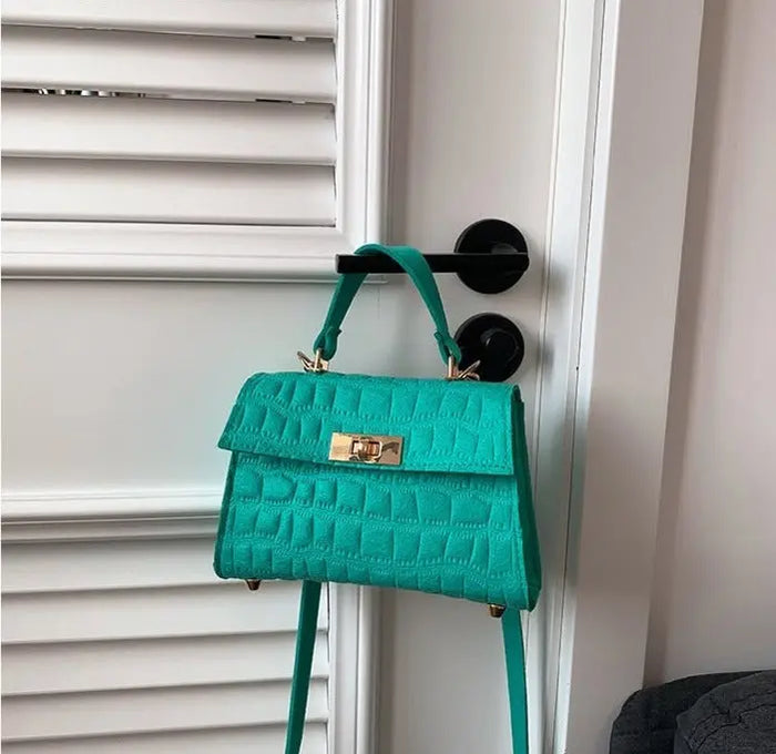 Wavy Textured Lady Handbags fashionnsio