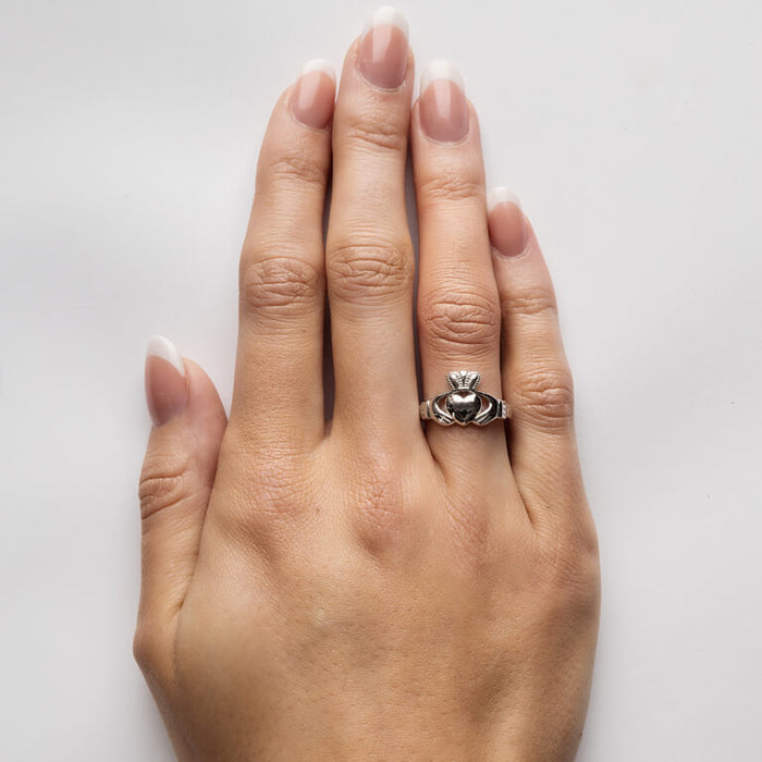 Ladies Claddagh Comfort fit Silver Ring - Skellig Gift Store