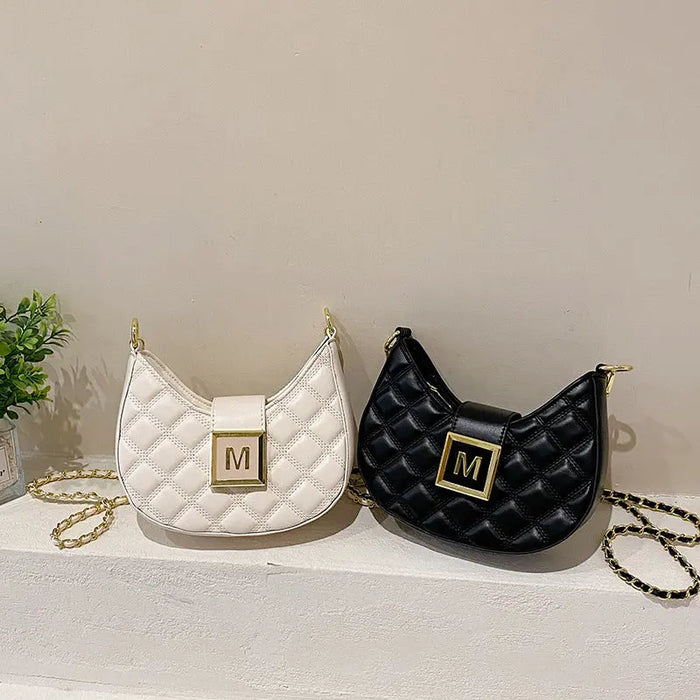 Crescent Chain Sling Bags fashionnsio