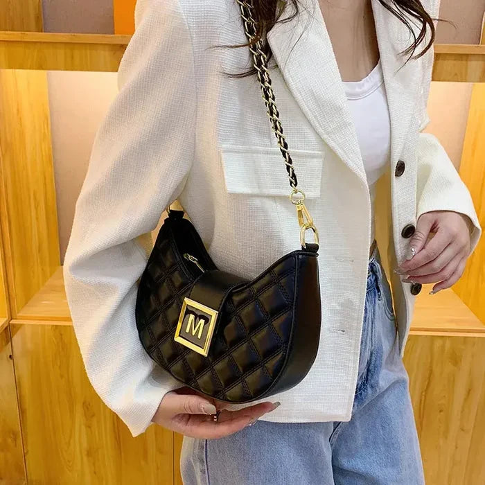 Crescent Chain Sling Bags fashionnsio