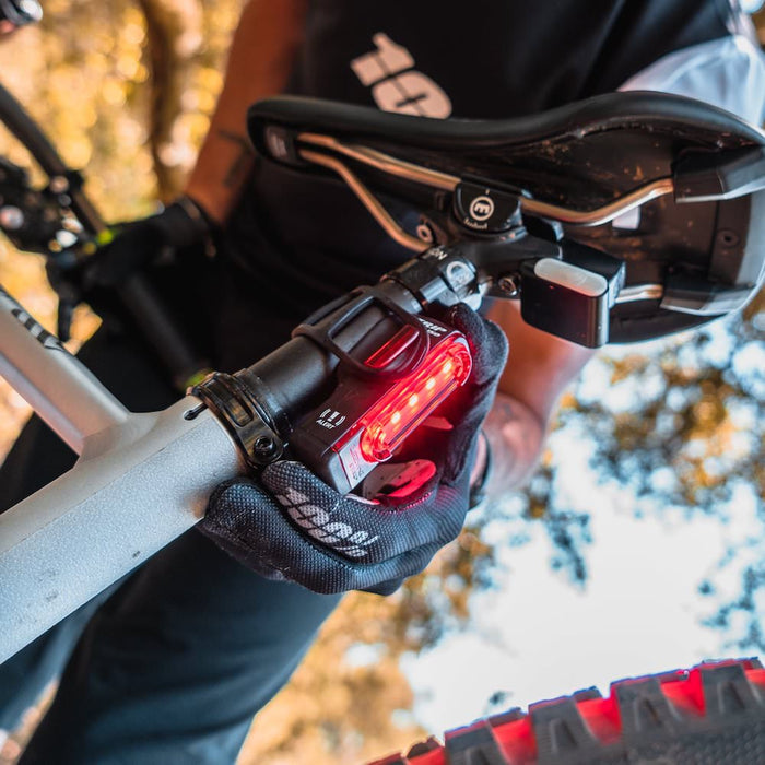 Feu Arrière Vélo LED Lezyne