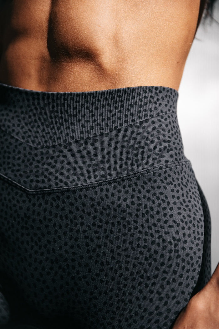 Flex Seamless Legging - Black Bossy