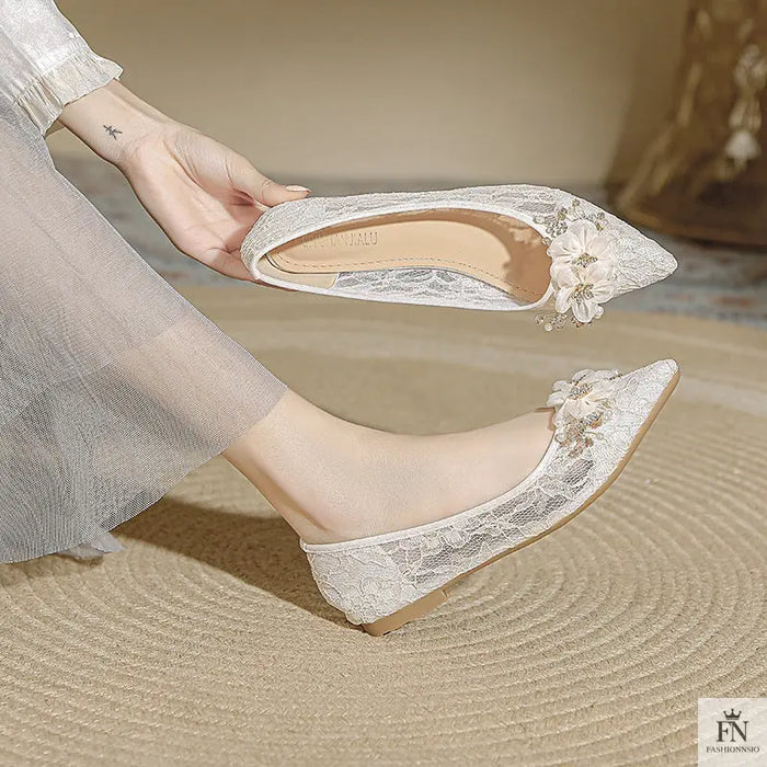 Flower Embellish Lace Belle Flats - Fashionnsio