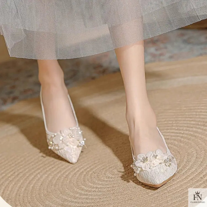 Flower Embellish Lace Belle Flats - Fashionnsio