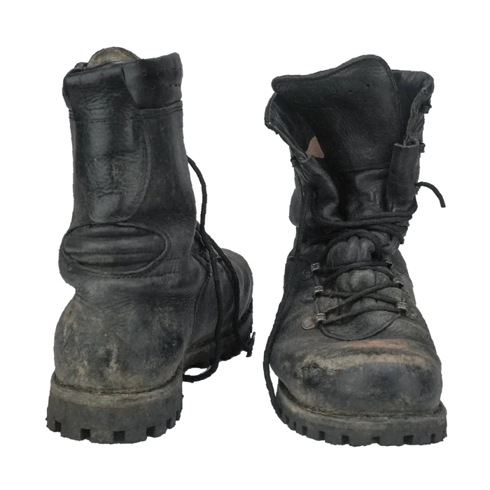 German Army Model 2000 Combat Boots, Item 2 - Film Production Used - Collectables & Rarities