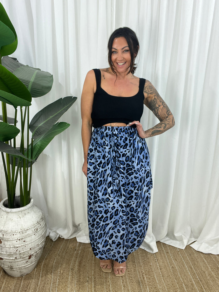 M/L (16-20) / Blue Leopard