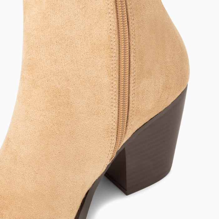 Jenn Cowboy Boot (Beige)