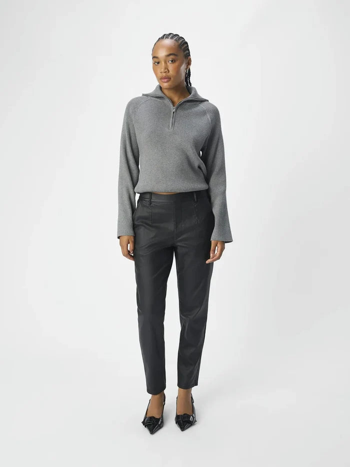 Lisa Coated Pants (Black)