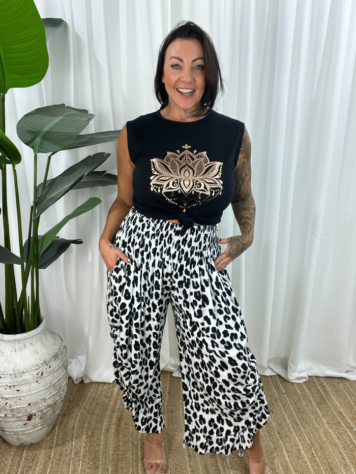 Black Large Leopard / M/L (16-20)