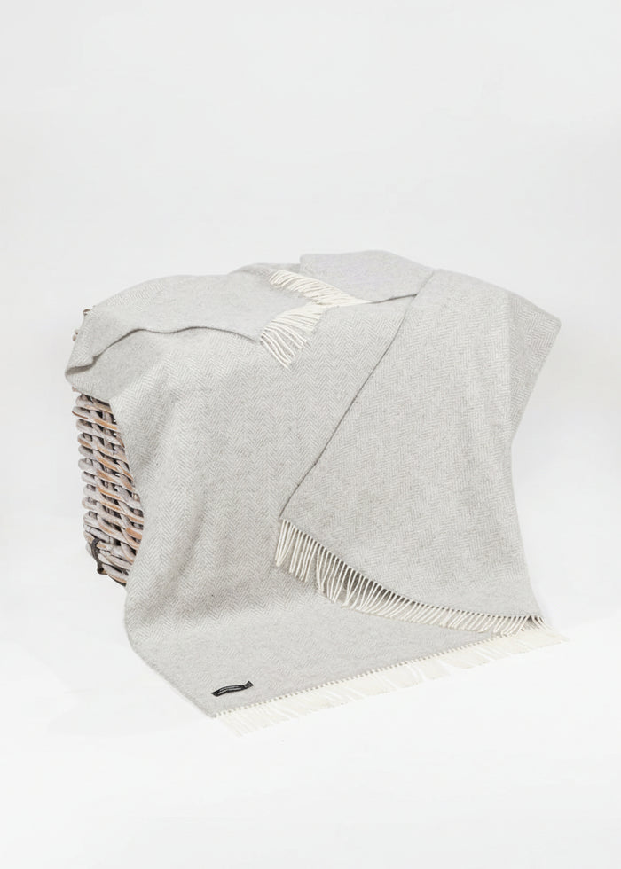 Oversize Merino Wool Cashmere Throw Pale Grey & Cream Herringbone