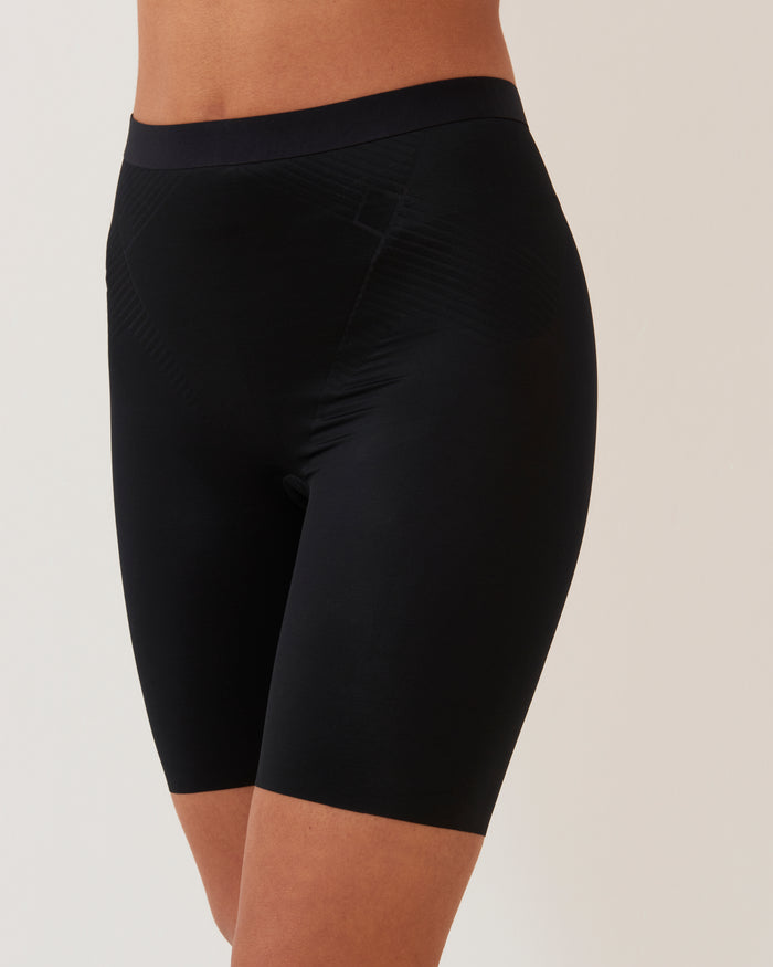 Pantalón reductor Negro de SPANX en Lady Pipa para llevar bajo vestidos de invitada.