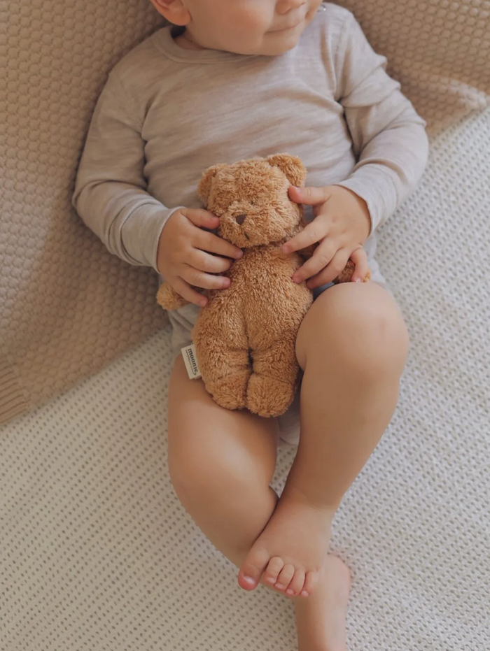Peluche sensorielle Moonie | Ours Capuccino