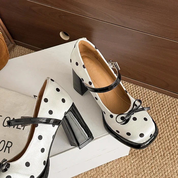 Polka Dot Bow Block Heels - Fashionnsio