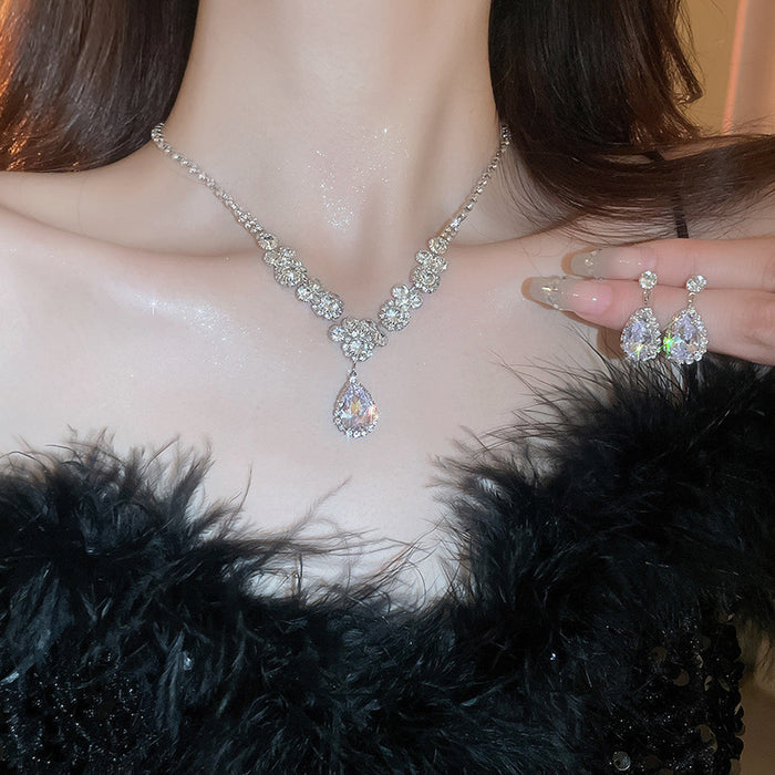 Radiance Teardrop Necklace Set - Fashionnsio