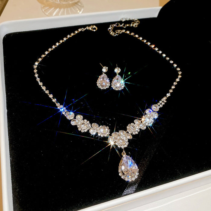 Radiance Teardrop Necklace Set - Fashionnsio