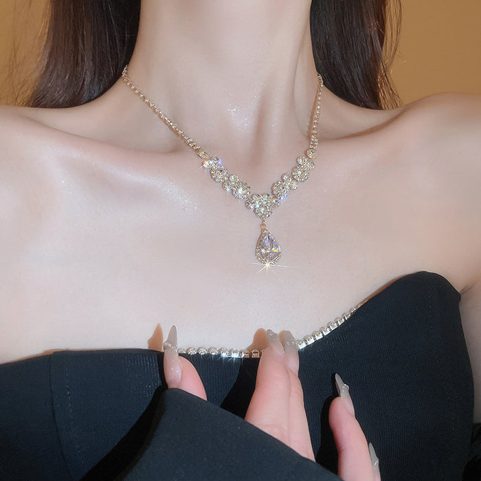 Radiance Teardrop Necklace Set - Fashionnsio