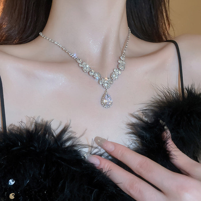 Radiance Teardrop Necklace Set - Fashionnsio