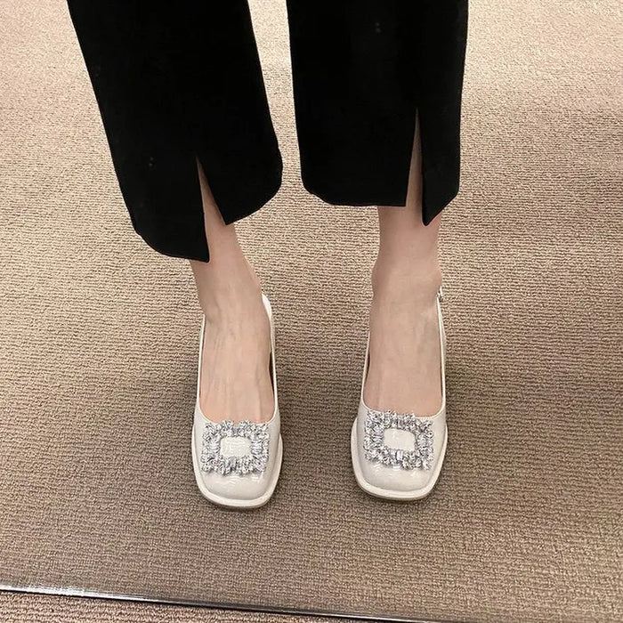 White / 34