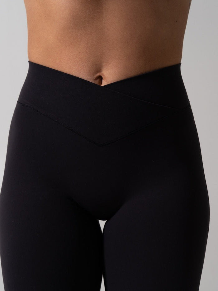 Siren Scrunch Legging - Onyx Black
