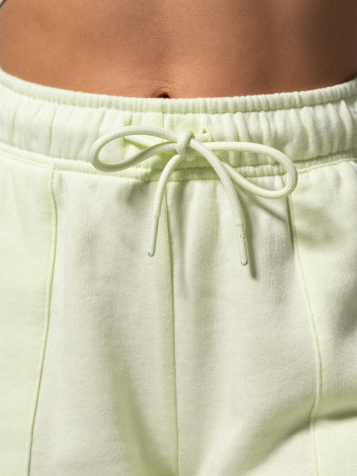 Threads Short - Light Margarita