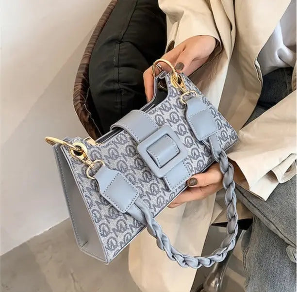 Twisted Buckle Shoulder Bags fashionnsio