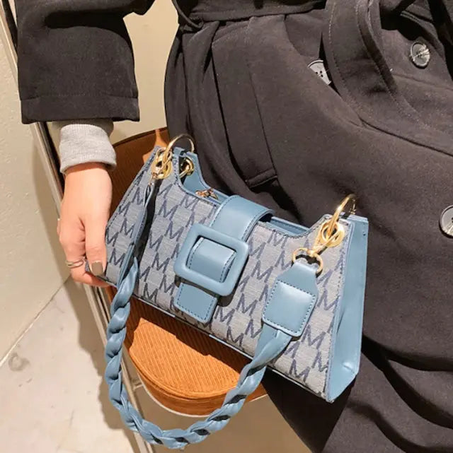 Twisted Buckle Shoulder Bags fashionnsio