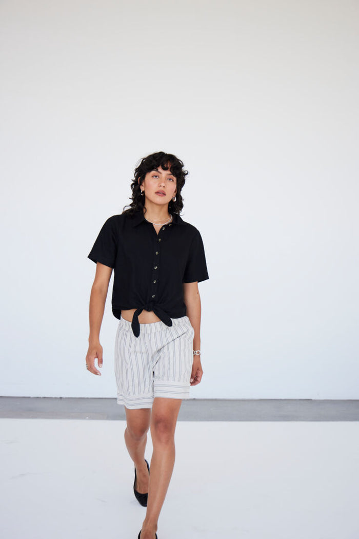 Vasilia Shorts (Silver Grey)