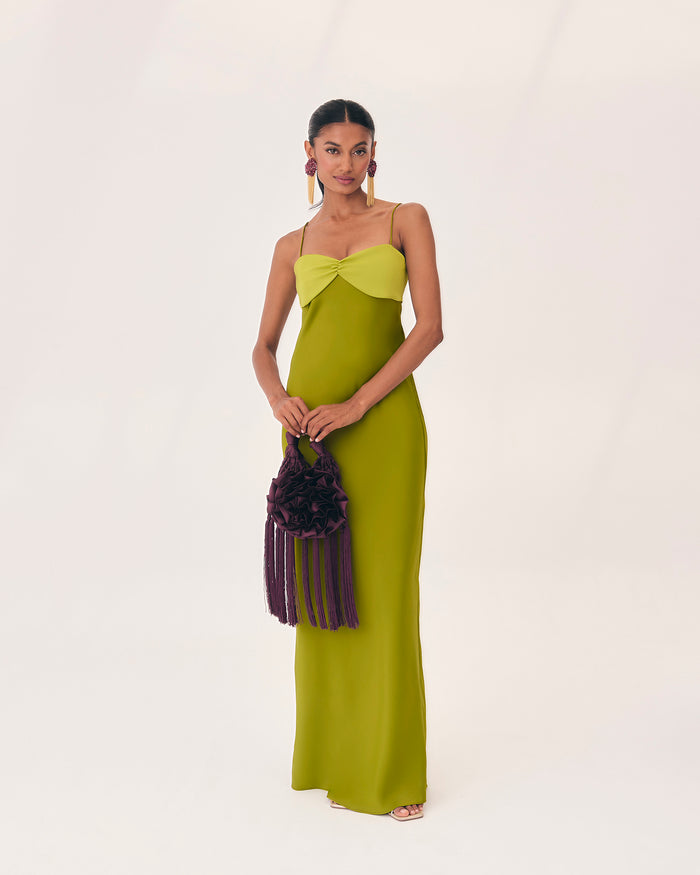 Vestido Brahma Verde maxi de tirantes fluido de Lady Pipa para invitada de boda de noche.