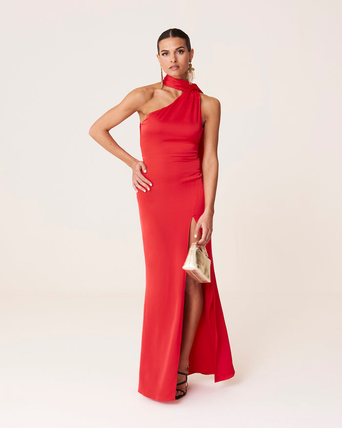 Vestido Luna Rojo maxi asimétrico de Lady Pipa para invitada de boda de noche.