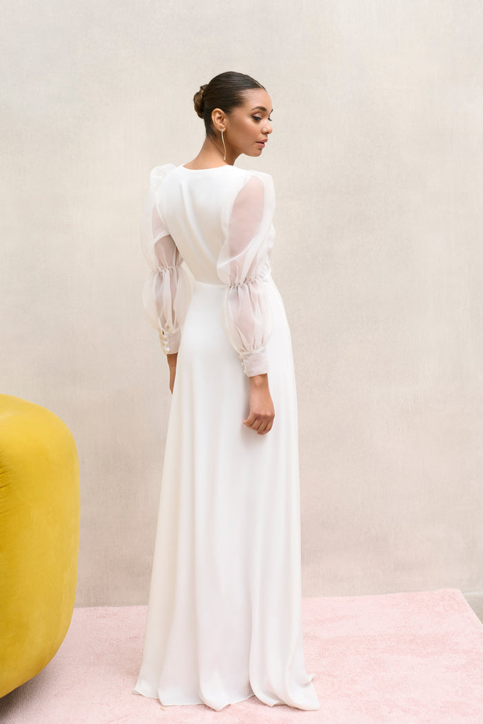 Vestido Narciso Blanco maxi de manga larga ceñido de Lady Pipa para novia.