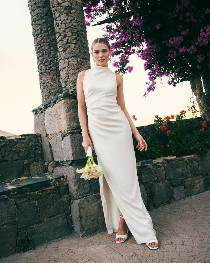 Vestido Renata Marfil maxi halter ceñido de Lady Pipa para novia.