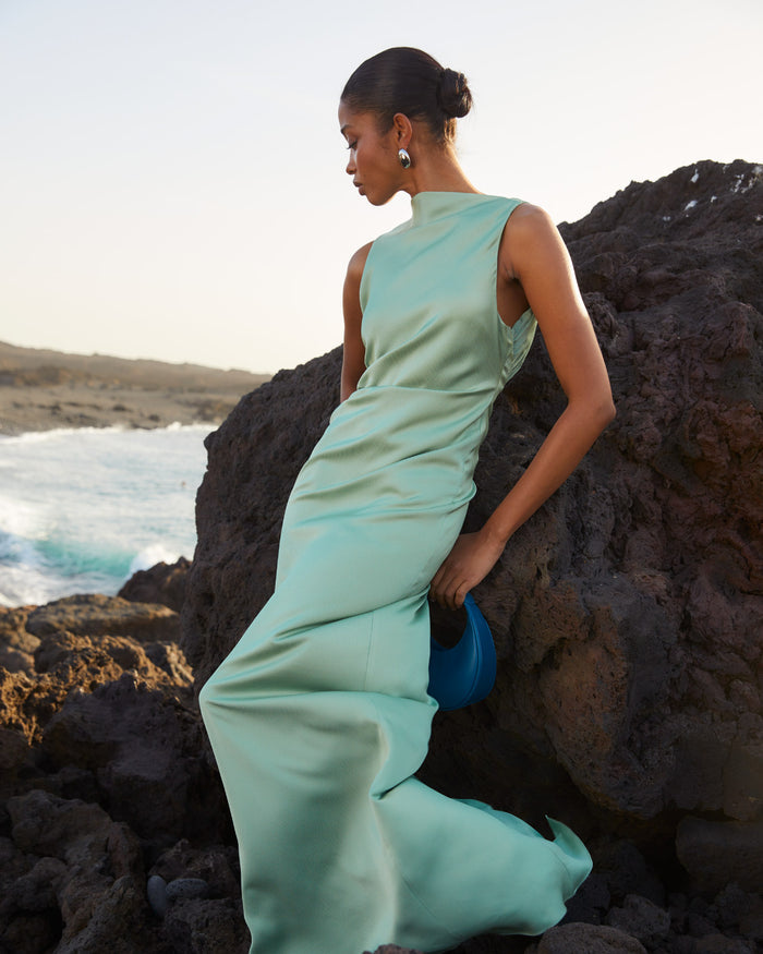 Vestido Renata Salvia maxi de Lady Pipa para invitada de boda de noche.