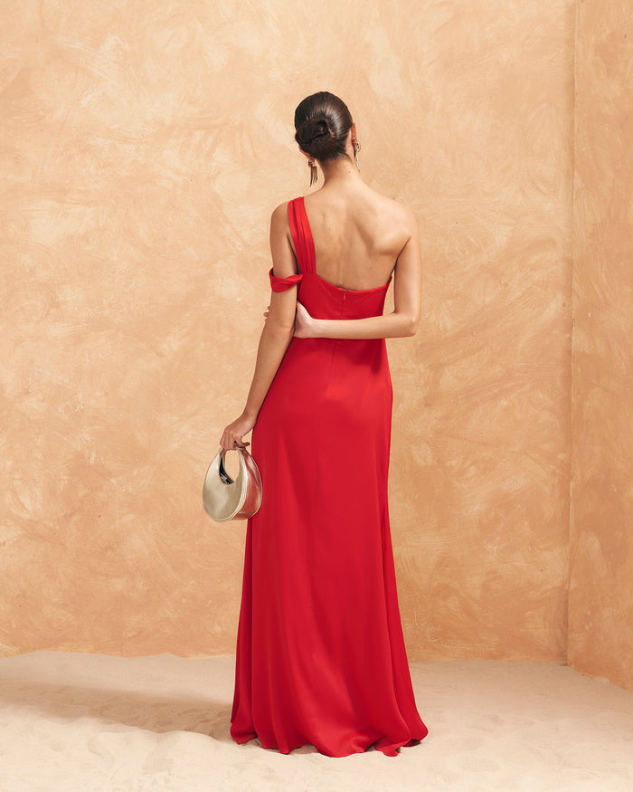 Vestido Rosae Rojo maxi asimétrico de Lady Pipa para invitada de boda de noche.