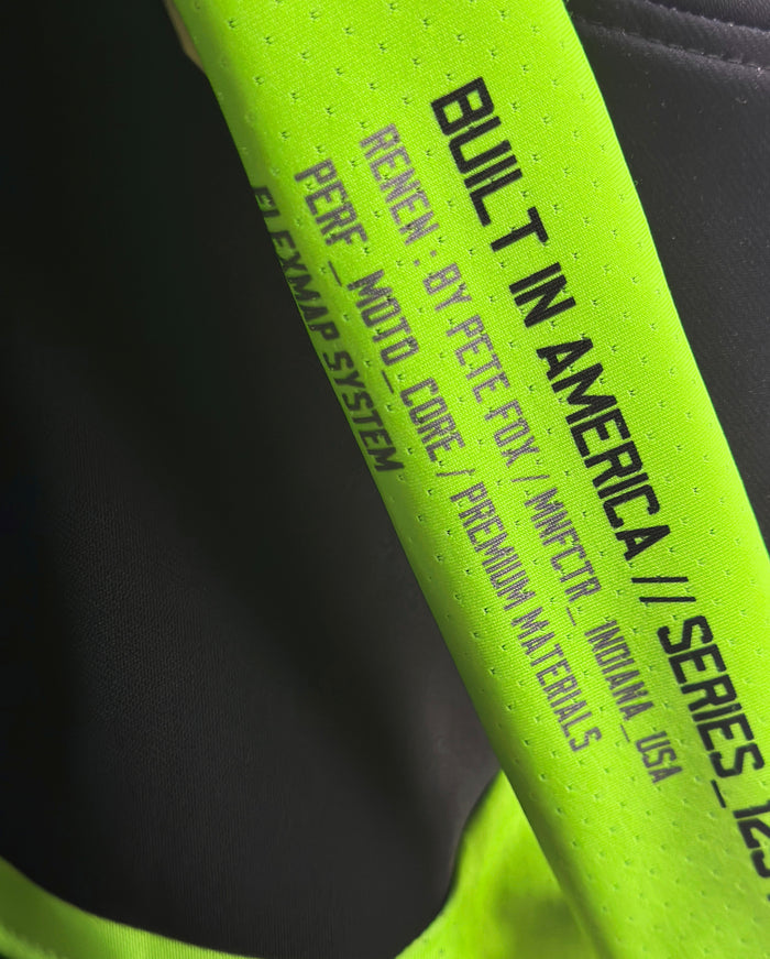 YOUTH "RESET" RACEPANT - Neon green